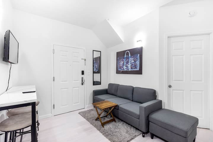 Charming Manhattan getaway!