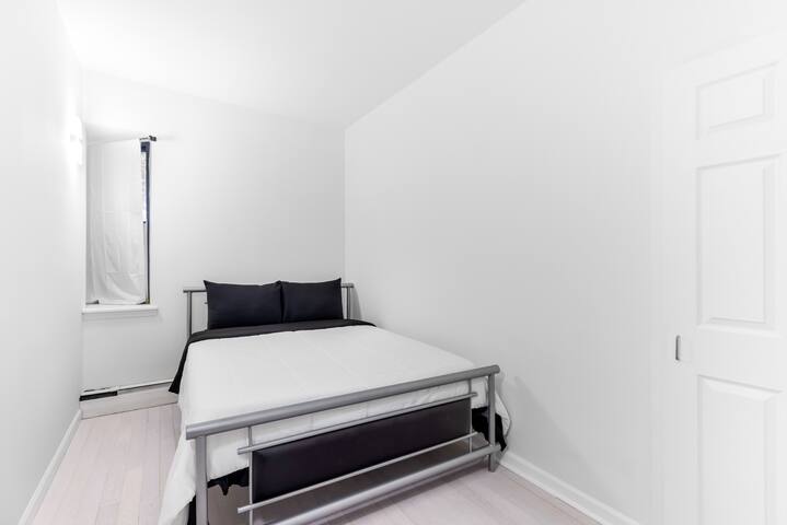 Charming Manhattan getaway! gallery image 5