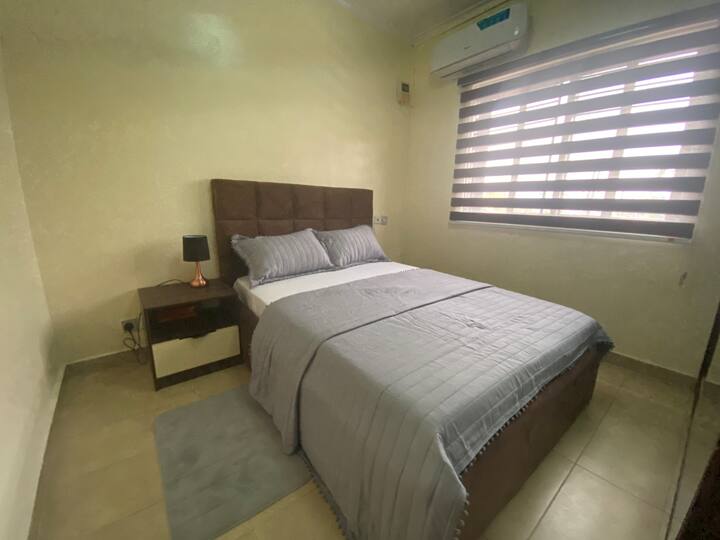 غرفة النوم 2