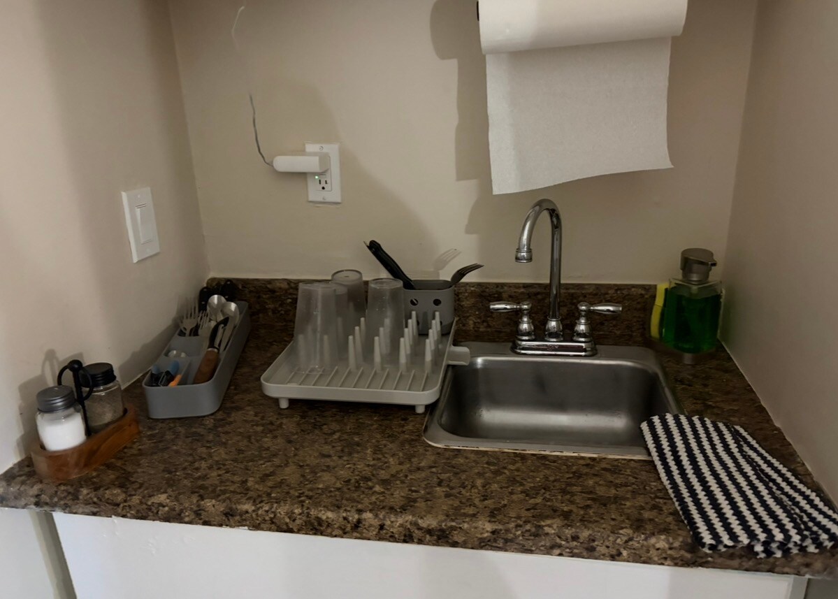 Top performing Airbnb: Fifa peaceful, located near beach mall airport in Hallandale Beach
