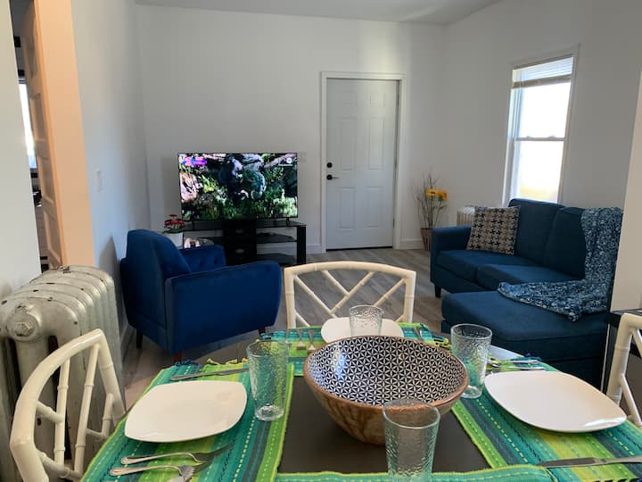 Scranton Valley! Lovely 2-bedroom Apartment - Scranton, PA