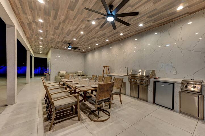 Luxury Villa Private Pool and Spa+Sauna+Billiard