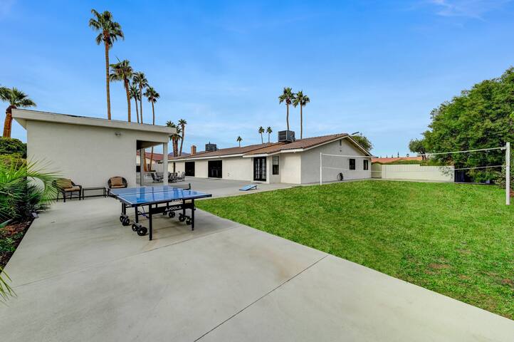 Luxury Villa Private Pool+Spa+Sauna+Billiard gallery image 3