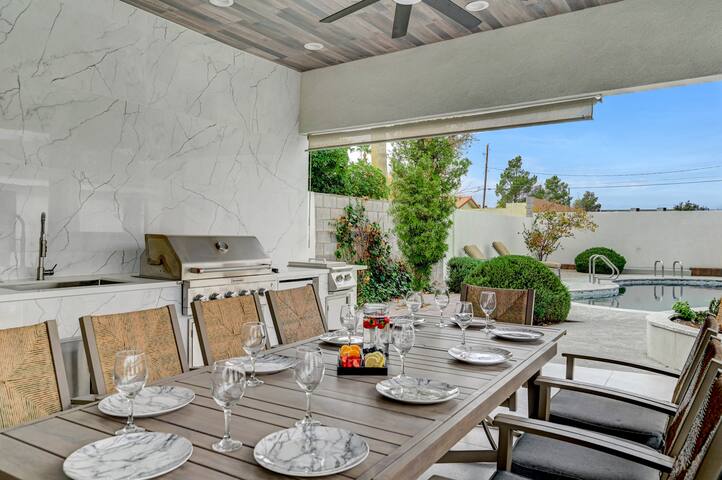 Luxury Villa Private Pool+Spa+Sauna+Billiard gallery image 5