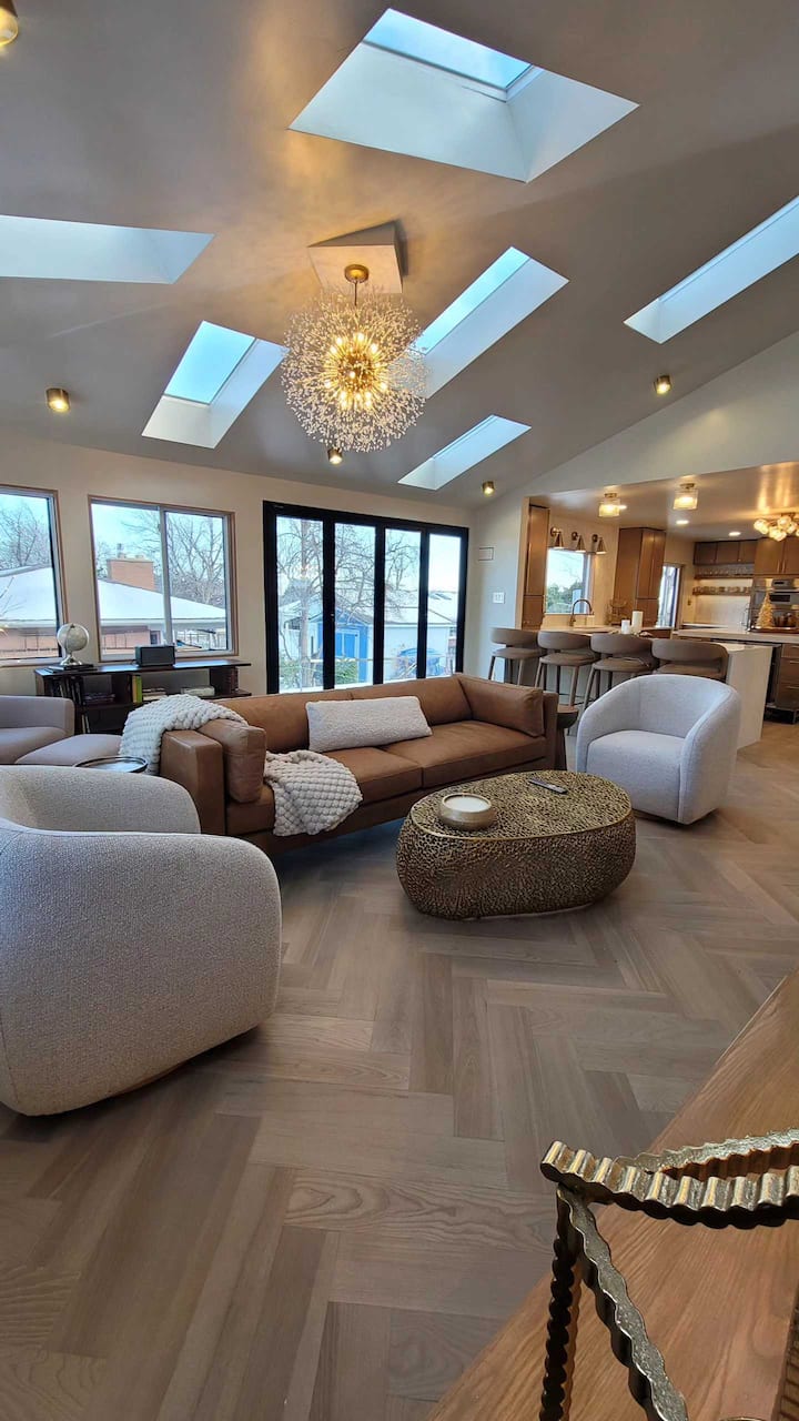 Luxury Remodel:
5 Mi To Red Rocks Amphitheatre - Morrison, CO