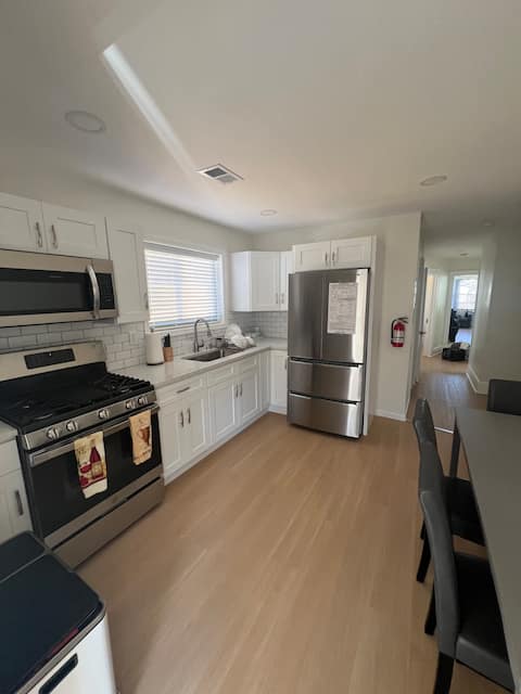 4bed2bath apt close to NYC!