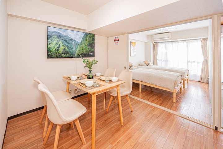 新宿市中心歌舞伎町房源三室一厅近邻伊势丹阳台夜景