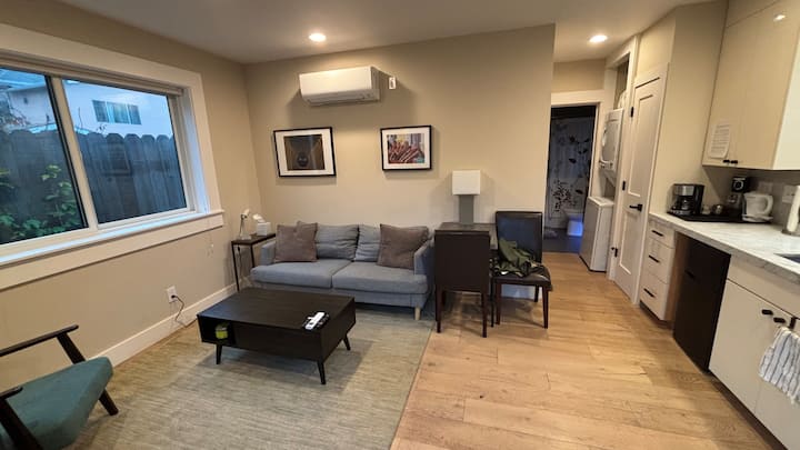 Quiet Cottage In North Oakland - Emeryville, CA