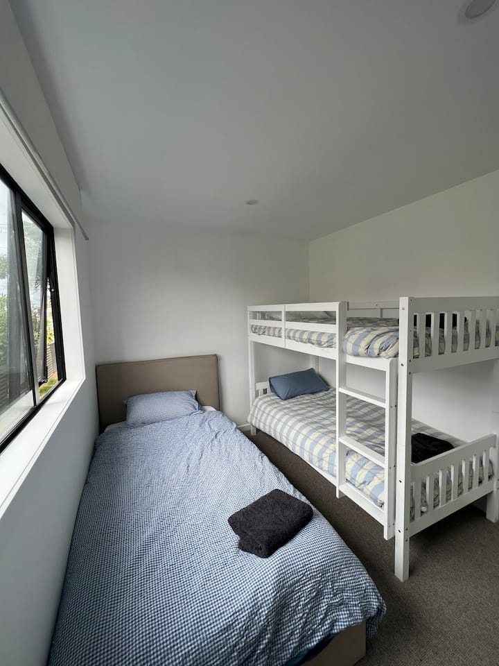 საძინებელი 2