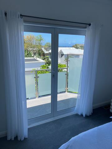 ‘Chez Clo’ – beach house gallery image 4