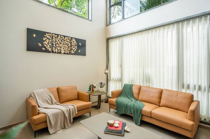 Living room image 1