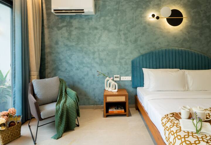 Bedroom 1 image 2