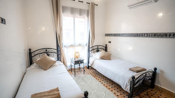 غرفة النوم 2