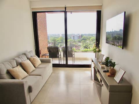 Impeccable 2-bedroom apartment in Villa Morra #GR503