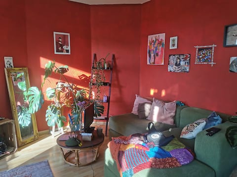 Leistungsstarkes Airbnb: Cozy apartment close to nature in Kleinzschocher