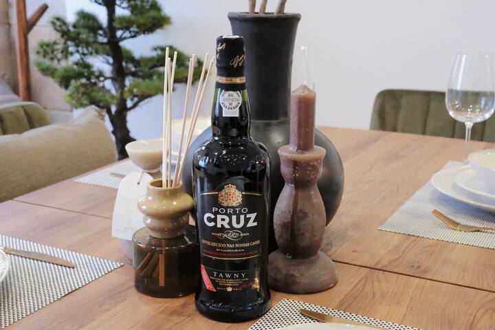 Downtown in Porto Premiu 3BR w/AC metro/train A/P gallery image 5