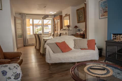 Propriété Airbnb réussie: Large family vacation home for 13 people à Bray Dunes