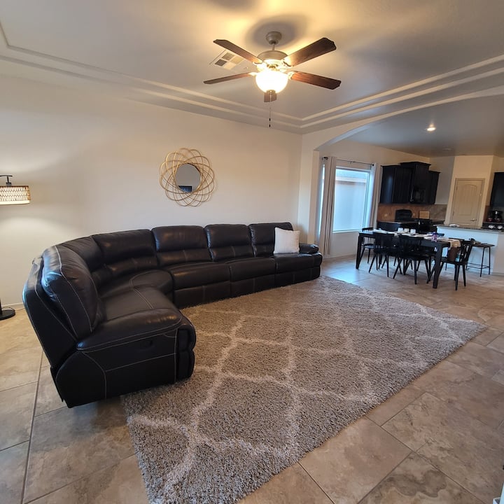 Kingbeds/wifi/stockedkitchen/pingpong/w&d/firepit - New Mexico