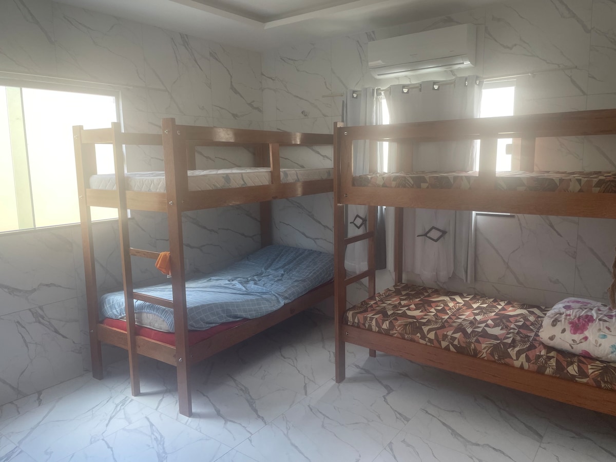 غرفة النوم 2