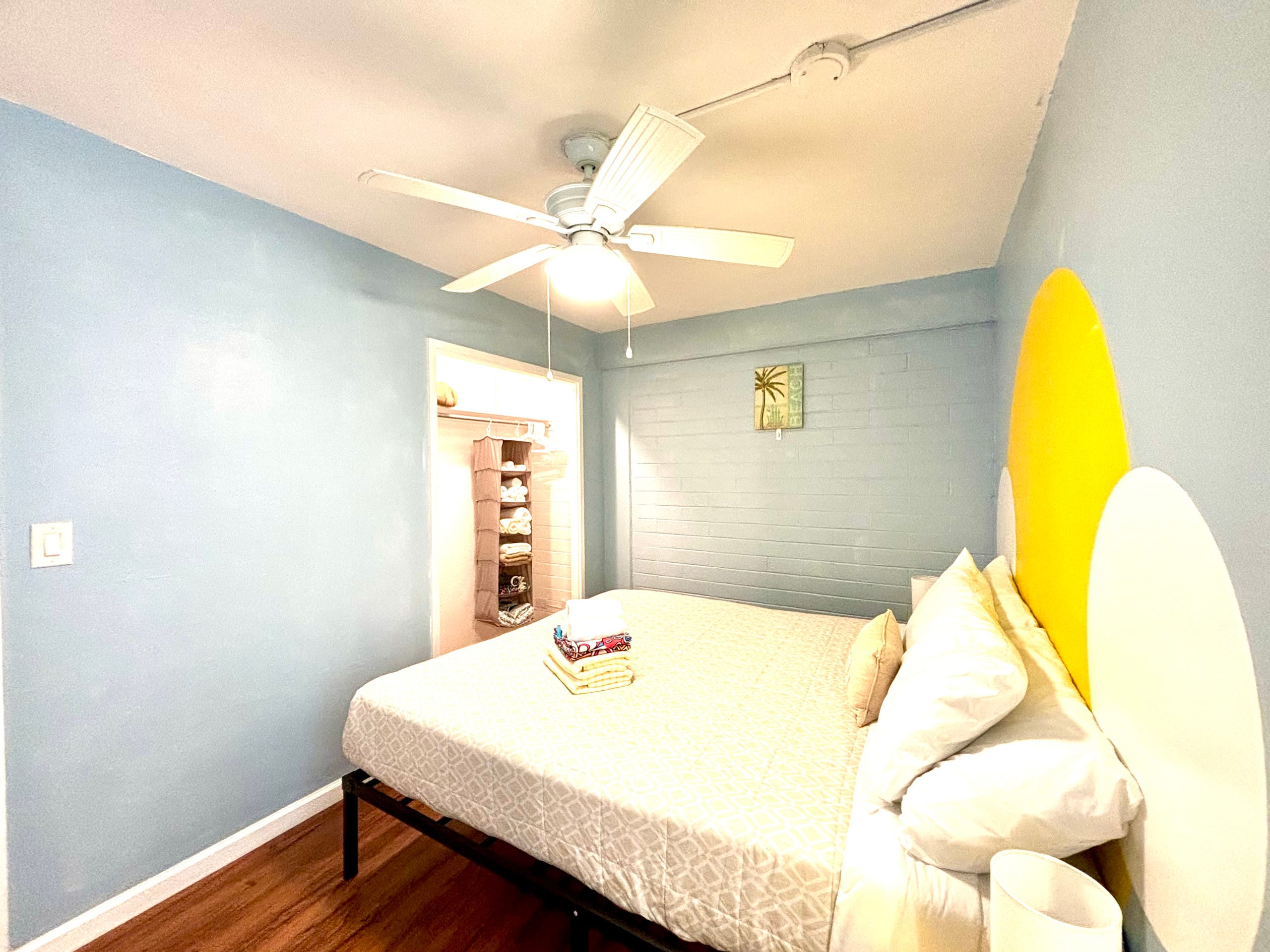 Budget-Friendly 2-bedroom heart of Waikiki/kitchen - Image 17