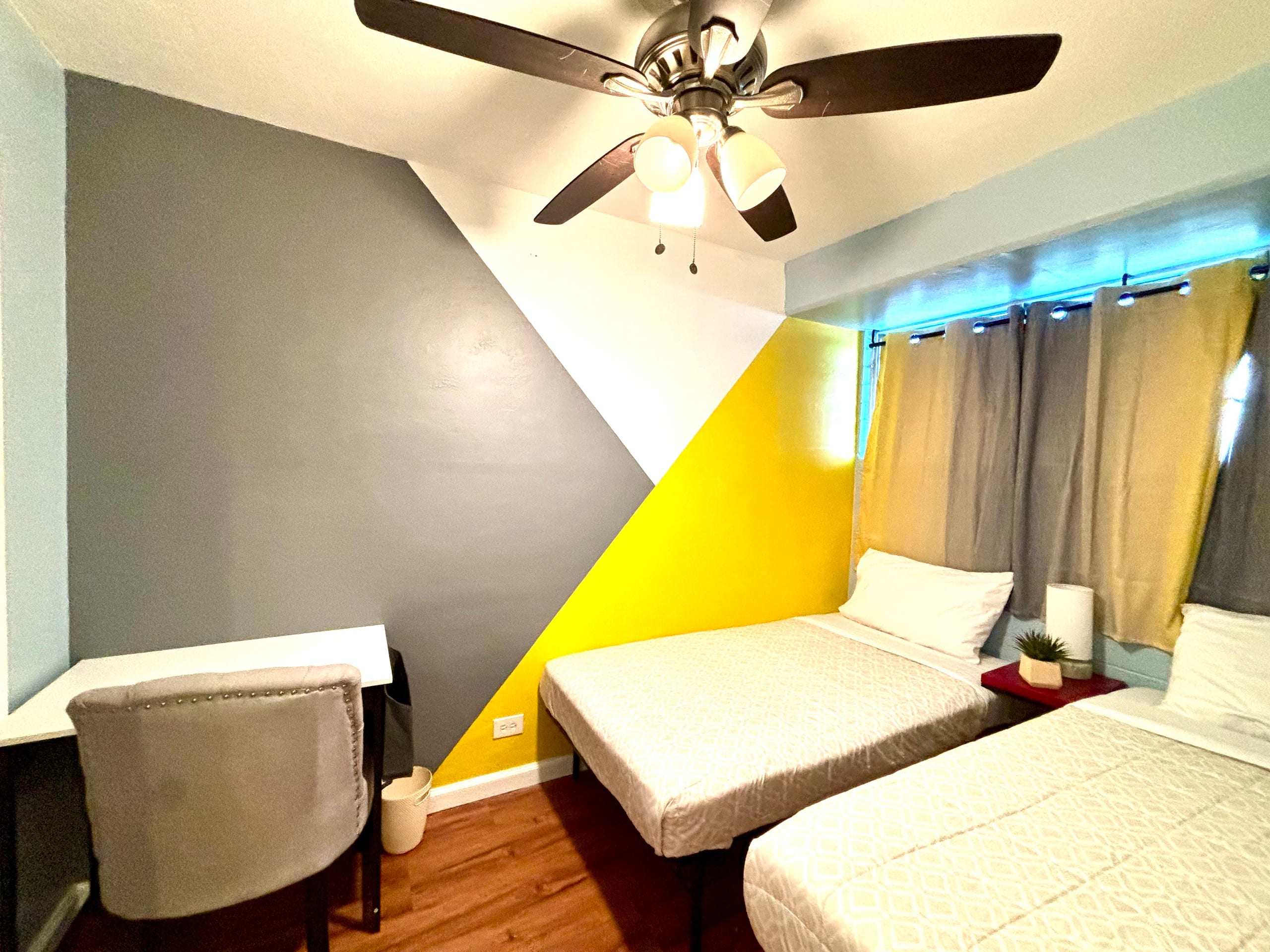 Budget-Friendly 2-bedroom heart of Waikiki/kitchen - Image 14