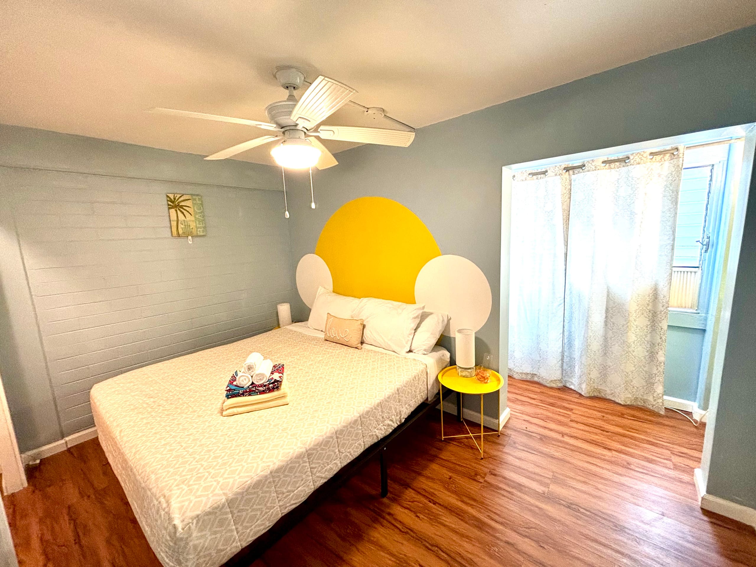 Budget-Friendly 2-bedroom heart of Waikiki/kitchen - Image 18