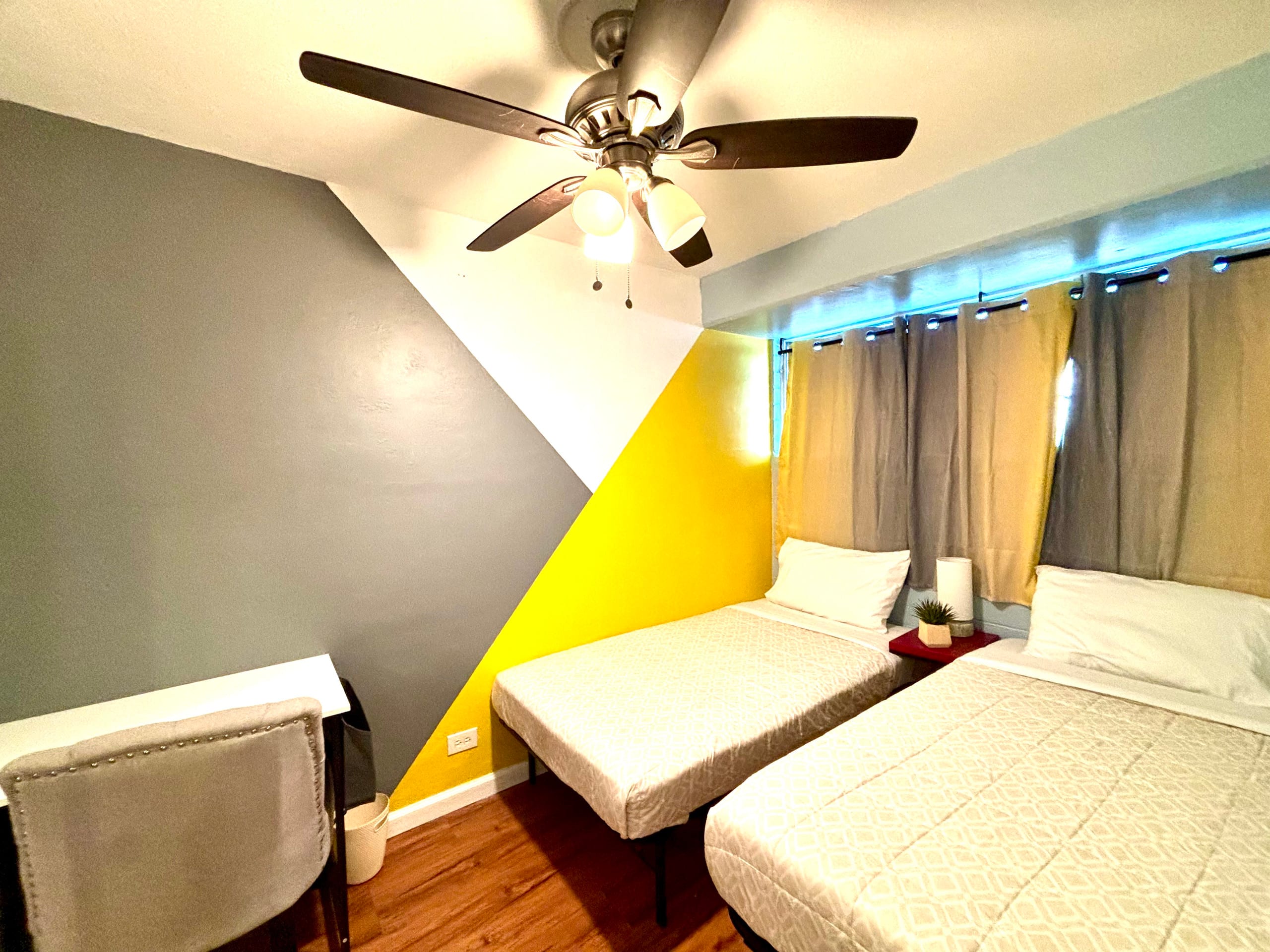 Budget-Friendly 2-bedroom heart of Waikiki/kitchen - Image 16