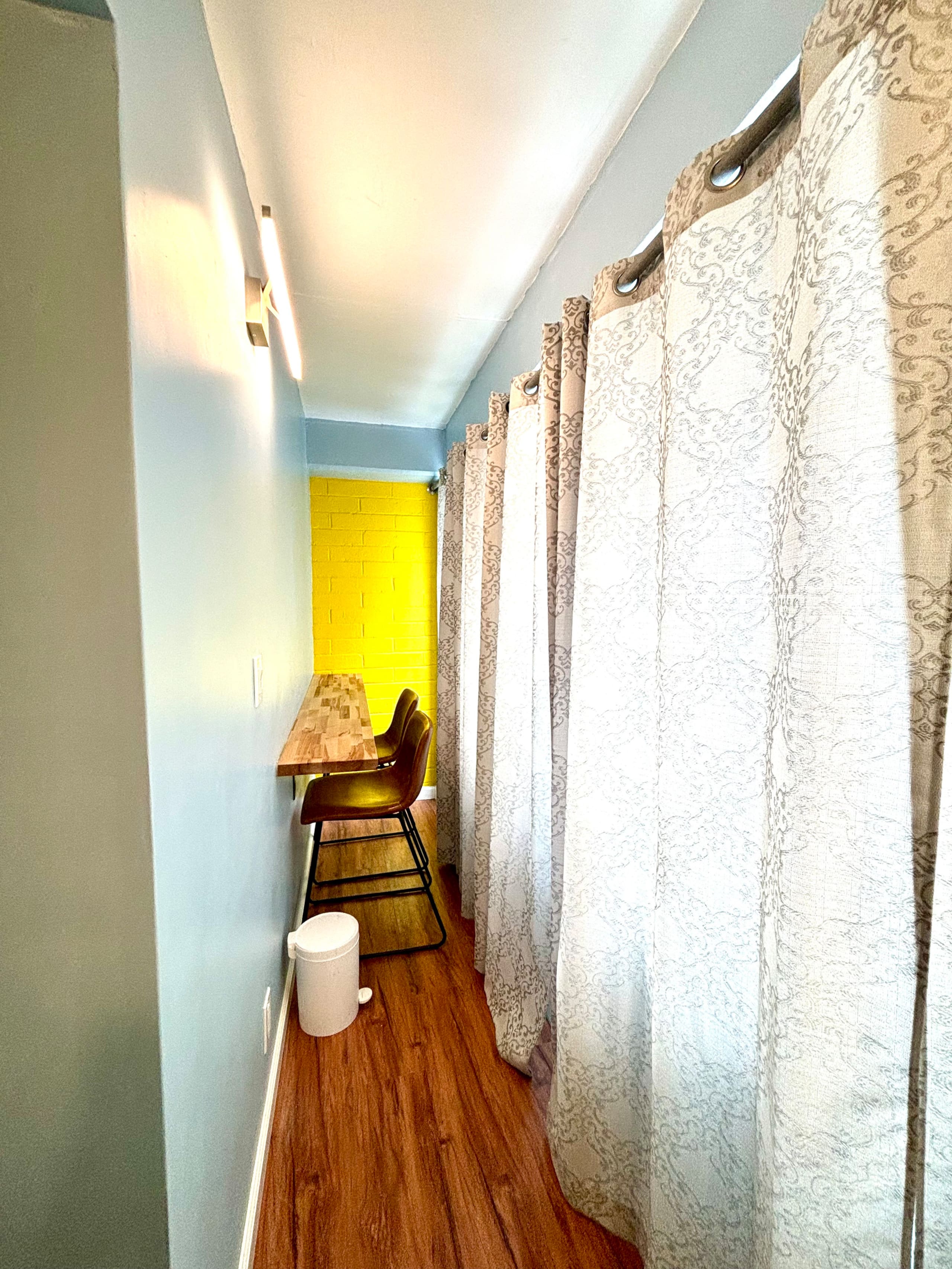 Budget-Friendly 2-bedroom heart of Waikiki/kitchen - Image 25