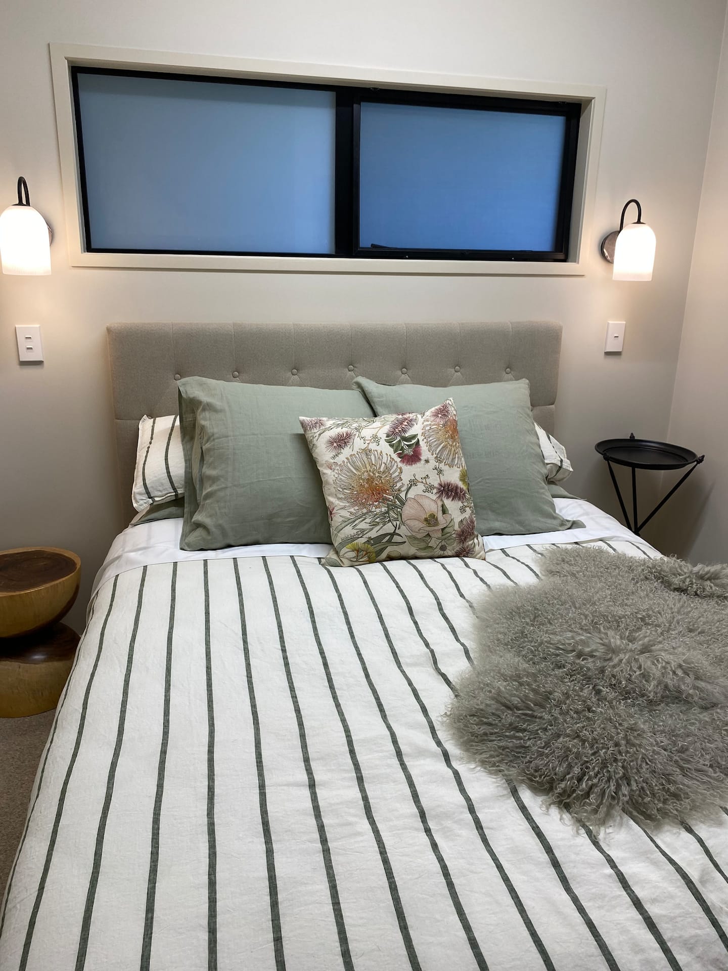 Aqua View  
49 Bayview Road Paihia 4