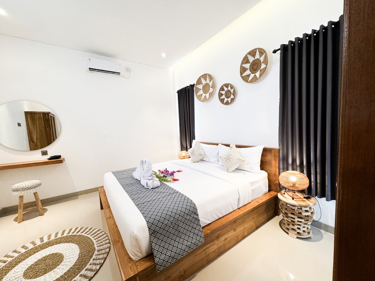 Спална соба 1 долу