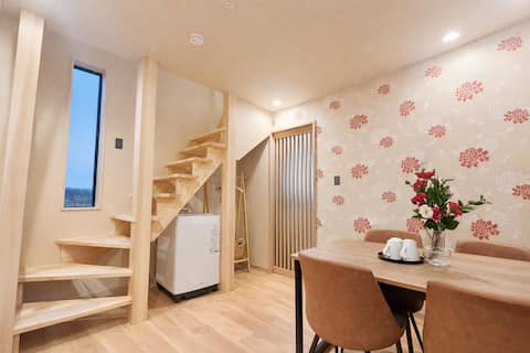 Spacious / Entire Houses / 2BR / 2WC / Near USJ