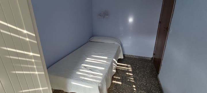 Спалня 3