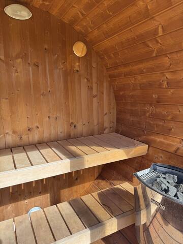 Cottesloe Beachside Oasis -Pool, Sauna, Spa + More gallery image 4