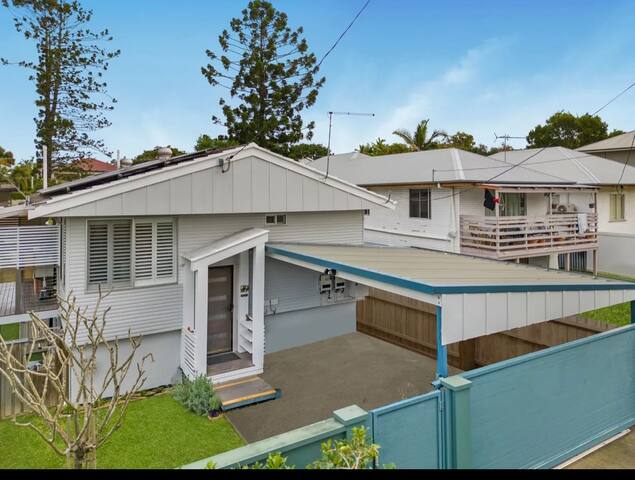 Graceville river getaway gallery image 3