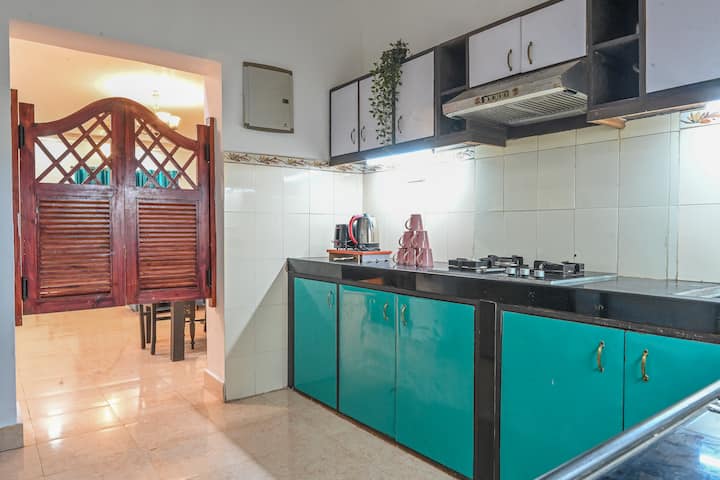 Kitchenette image 1