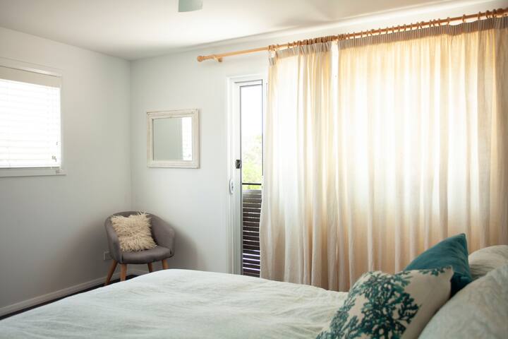 Surf-mist @ Boomerang Beach gallery image 5