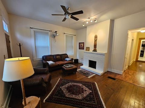 Top Airbnb: Fuller House in Mt. Adams