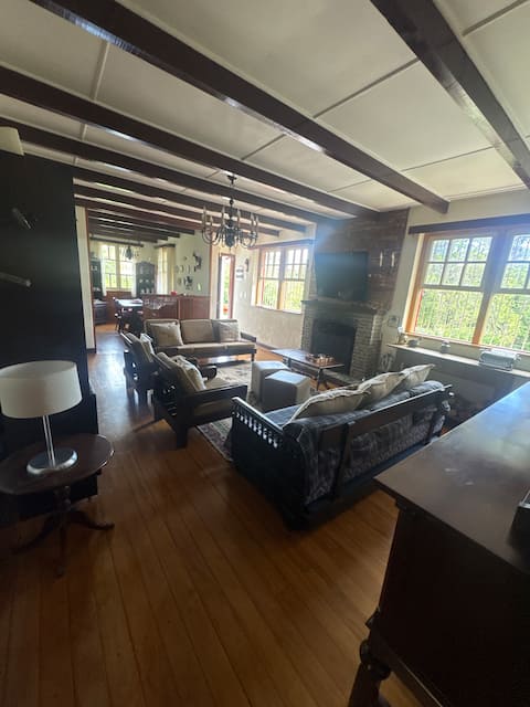 Top Airbnb: Pet-friendly home with fireplace in Campos do Jordão. em Campos Do Jordão
