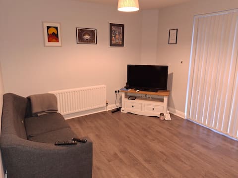 Successful Airbnb property: 6b Libary Square in New Lodge