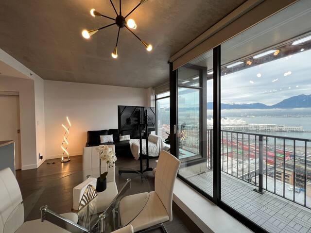 Ocean view apt DT Vancouver gallery image 4