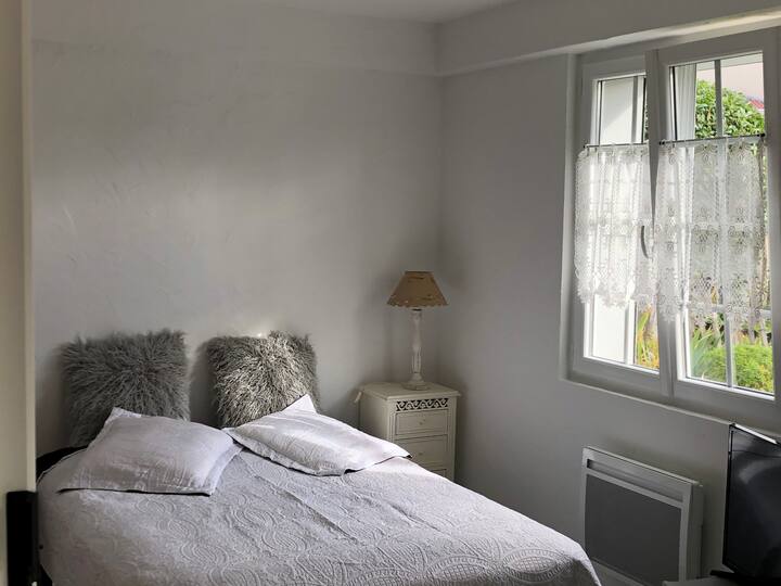 Appartement Dans Villa Rez De Jardin - Stella Plage