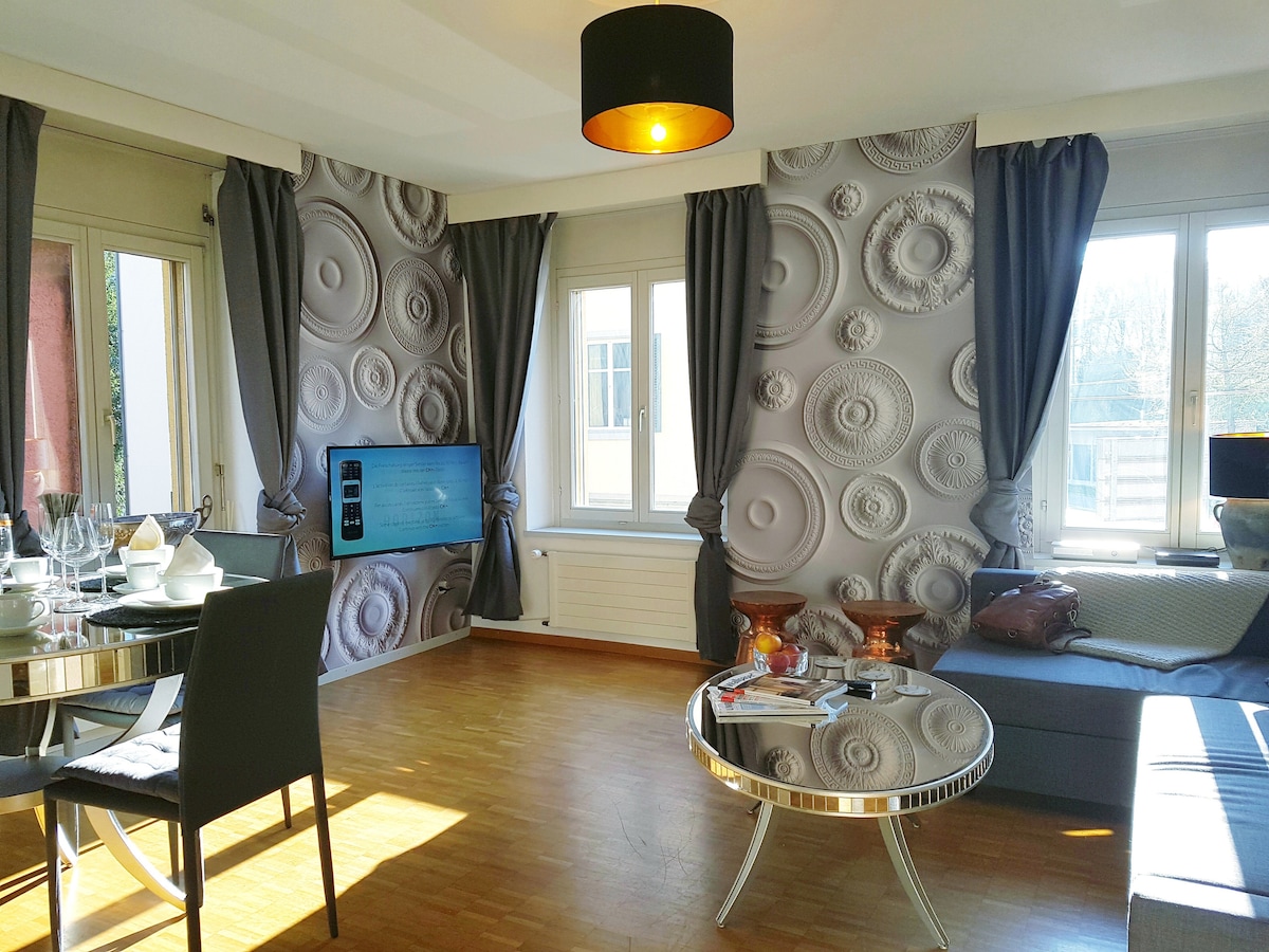 Popular Airbnb listing: Upgrade 2 room flat suite modern in Enge