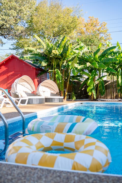 Popular Airbnb listing: Private Pool•Music•Firepit•Family-Friendly in Idlewild