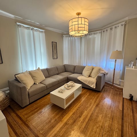 Sweet & Cozy Home | Free parking