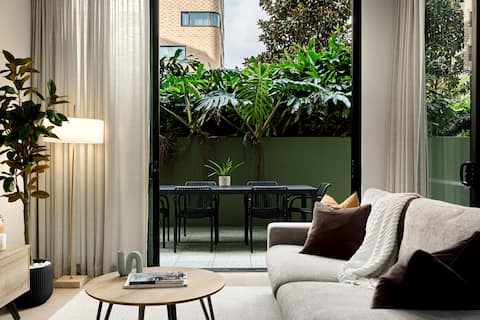 Successful Airbnb property: Modern CBD Stay | Parking, Courtyard, Walk Everyw in Newcastle