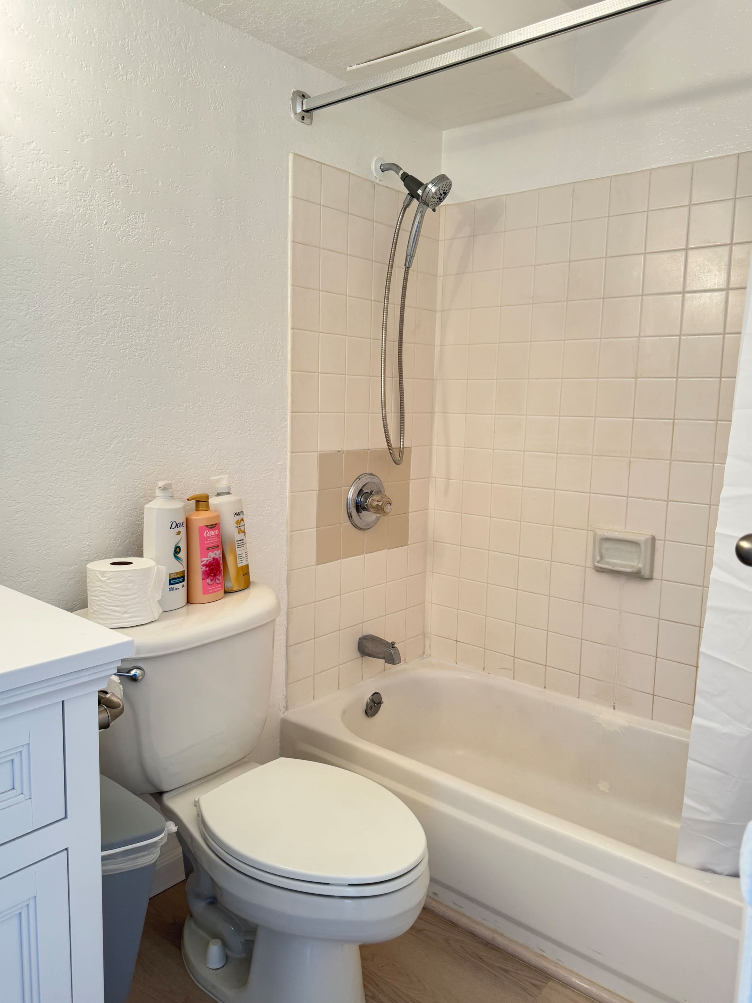 Hawaiian Monarch Private Studio 28F @No resort fee - Image 6