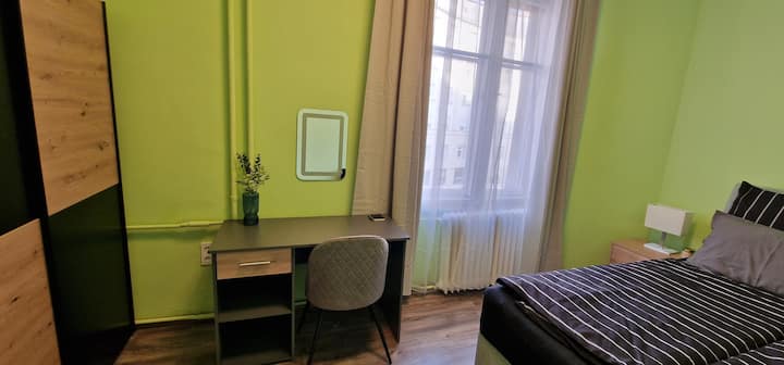 غرفة النوم 1