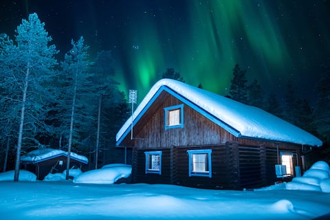 Atmospheric log cabin | WiFi