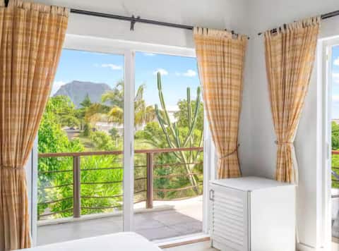 Villa with Panoramic Ocean Views and Pool