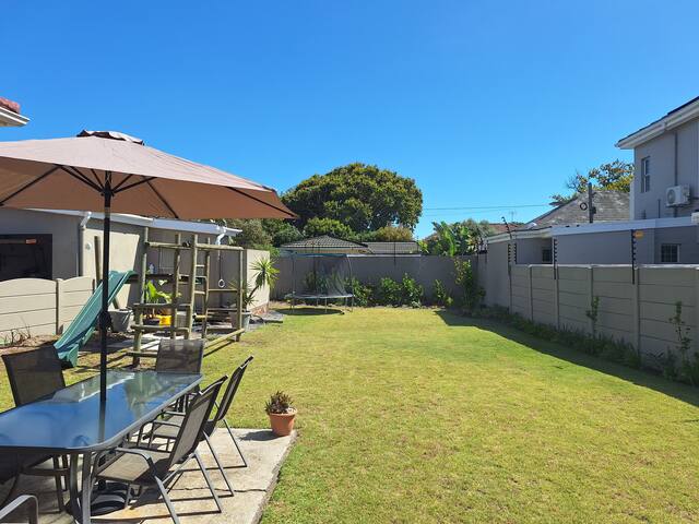 Central Claremont family home gallery image 2